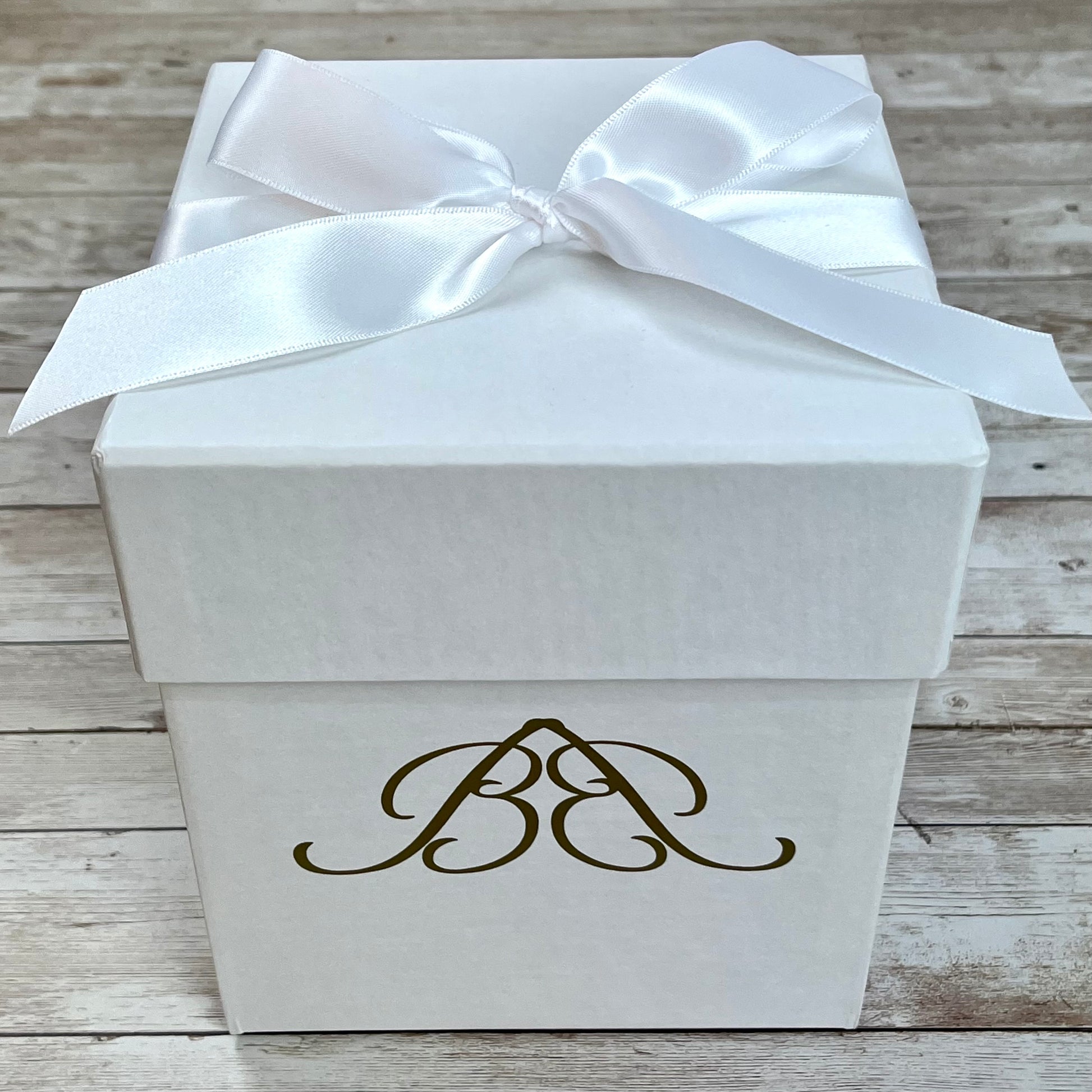 White Square Infinity Rose Box - Infinity Roses