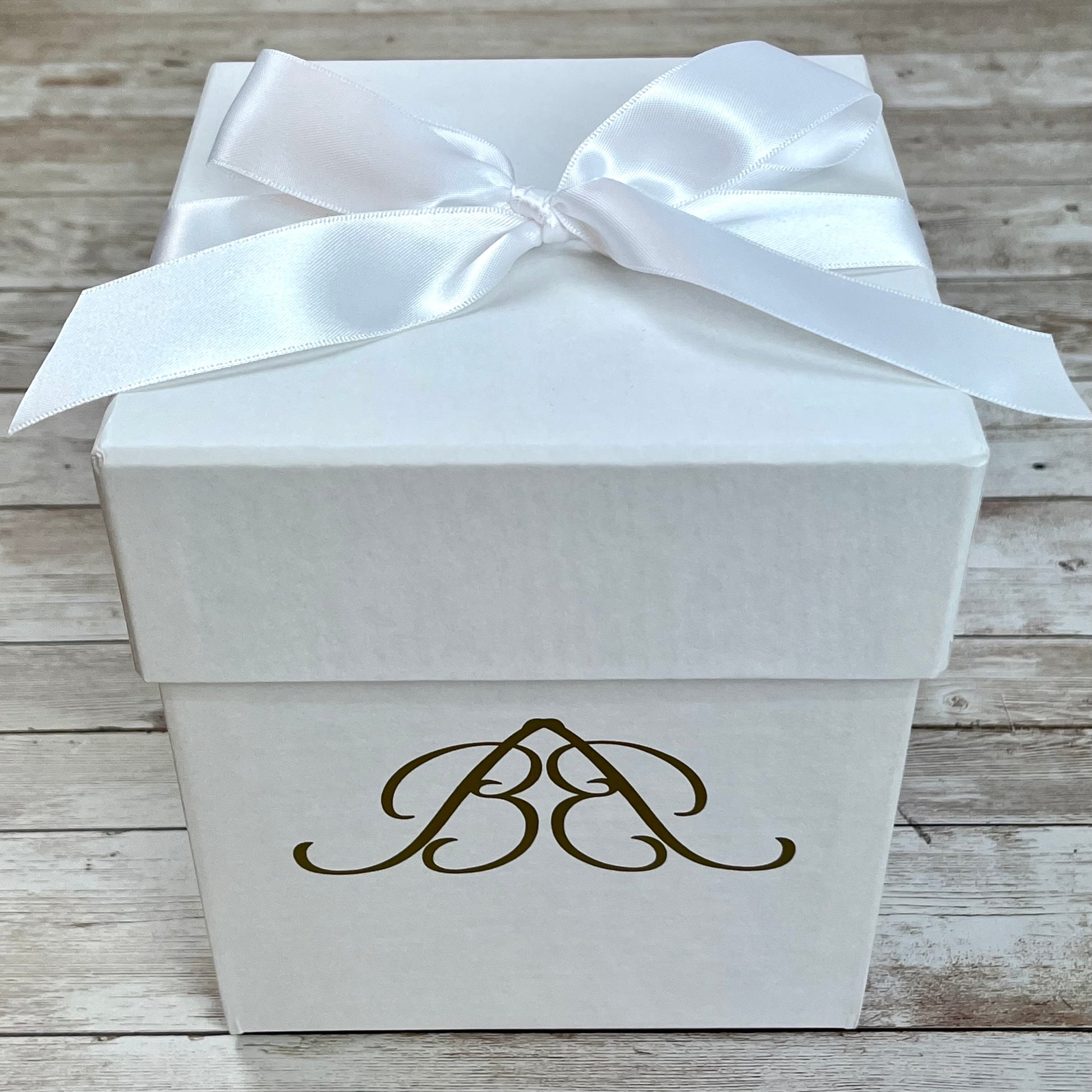 White Square Infinity Rose Box - Infinity Roses - Eternal Rose Box - Forever Roses