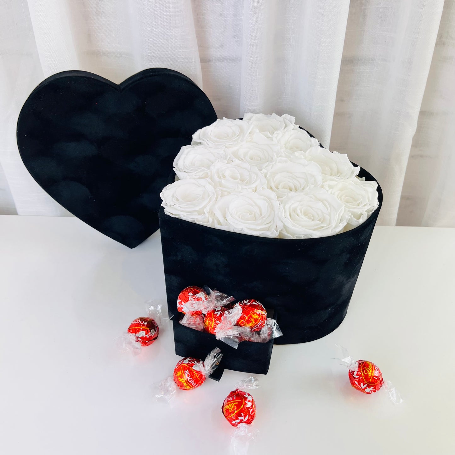 Black Velvet Heart Infinity Rose Box - White Eternal Roses - Personalised Rose Box - Rose Colours divider-Angelic White
