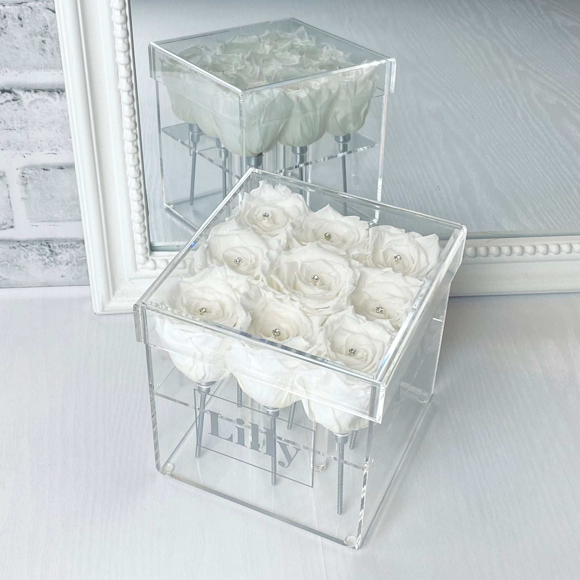 Personalised Rose Gift Box -White Infinity Roses - Forever Roses - Roses with stems 
