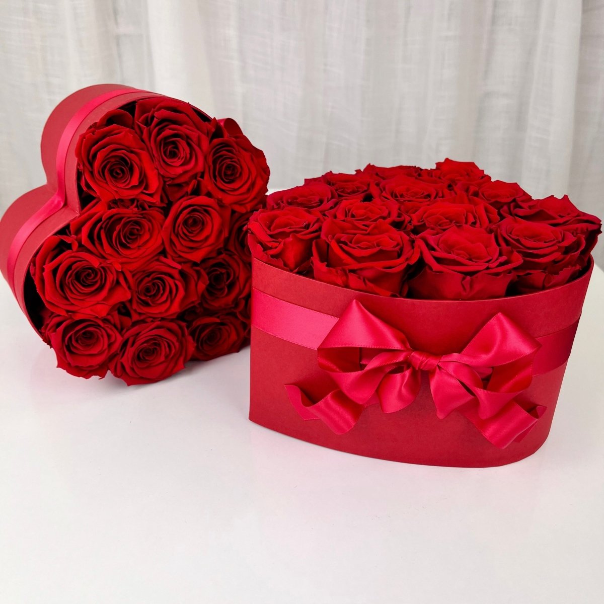 Infinity Rose Heart Box - Red Infinity Roses - One Year Roses - Romantic Gift - Rose Colours divider-Ruby Red