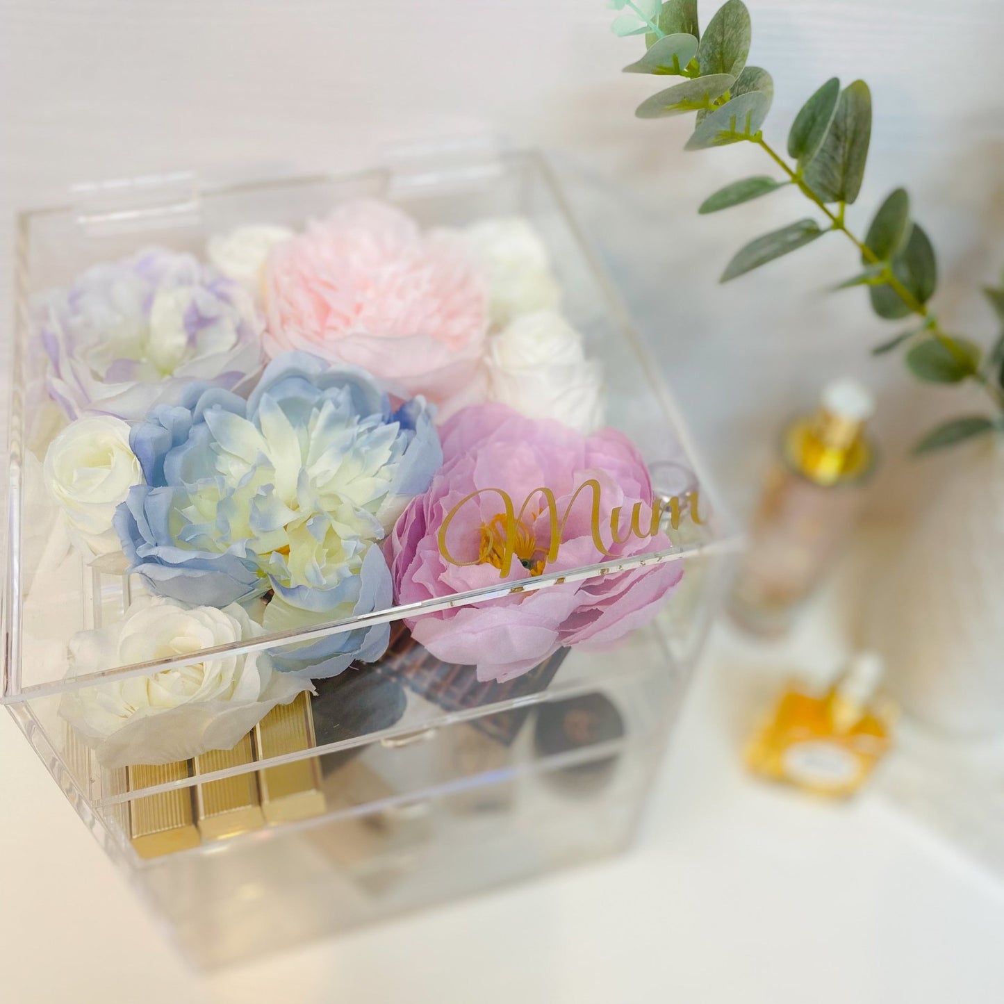 Secret Garden Beauty Organiser - silk flowers - makeup organiser - Acrylic Storage